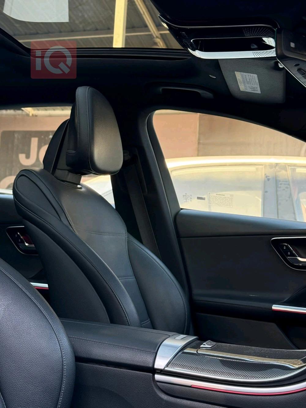 مرسيدس بنز C-Class
